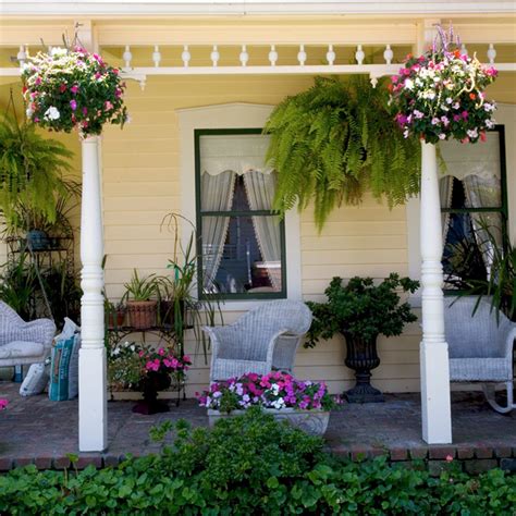 29 Front Porch Ideas and Décor for a More Welcoming Space | Porch garden, Front porch garden ...