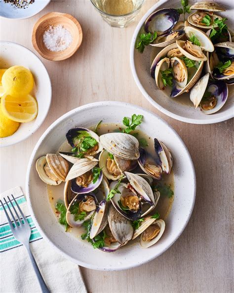 Garlic Butter Steamed Clams Are Ready in 20 Minutes | Recipe | Steamed clams, Clams, Seafood recipes