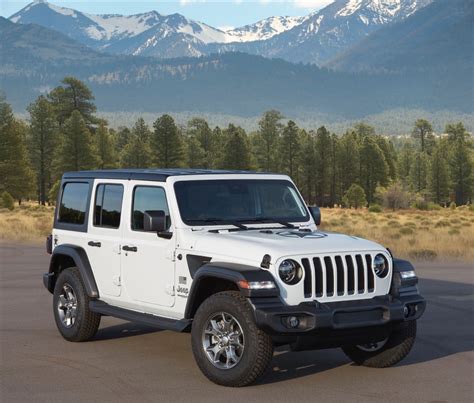 Jeep Wrangler 4xe Spied Charging Its Battery - Muscle Cars and Trucks