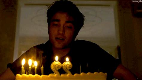 blowing out candles gif | Tumblr