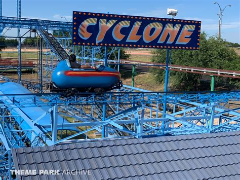 Cyclone at Wonderland Amusement Park | Theme Park Archive