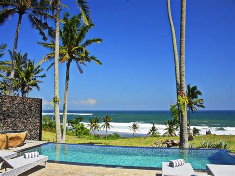 Villa For Sale in Bali Beachfront