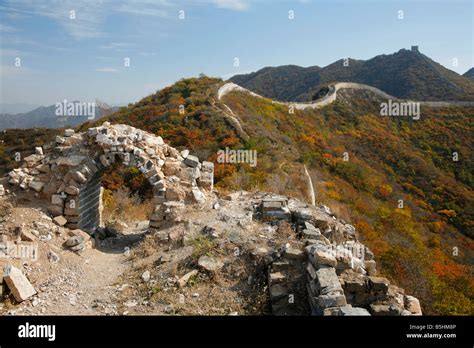 Unrestored section of the Great Wall of China close to Beijing Stock ...