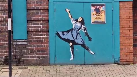 Banksy fans saying the same thing as mysterious new artwork of Wizard ...