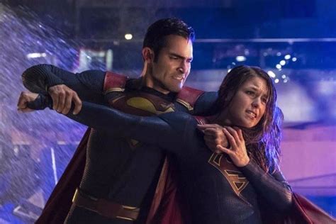 Supergirl vs Superman en las nuevas imágenes del final de la 2ª temporada