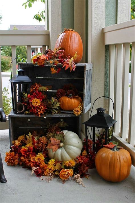 I love the idea of using crates to decorate! | Fall decorations porch, Fall front porch decor ...