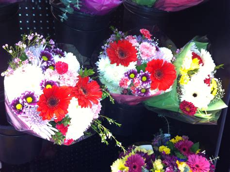 More views of Spring Bouquets from Costco. Seasonal flower selections ...