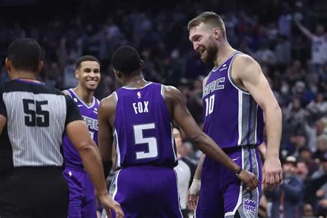 Sacramento Kings Finish Season With Historic Offense