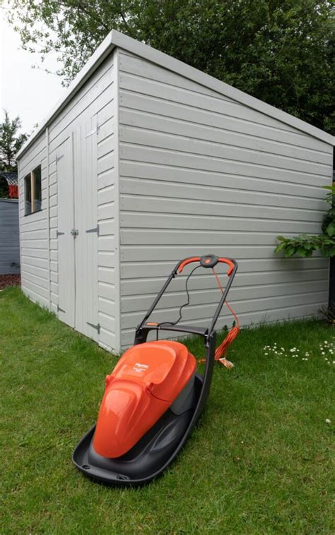 Flymo Easi Glide 300 Lawnmower Review | Renovation Bay-Bee