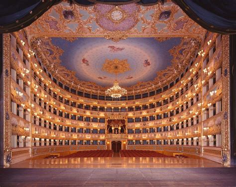 La Fenice di Venezia e i suoi mille volti | Storia della Danza