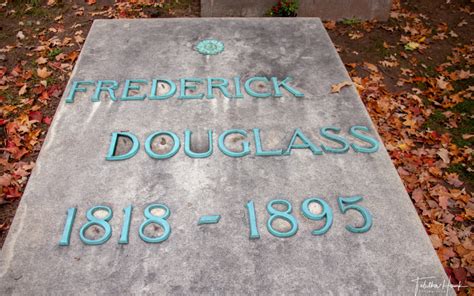 Frederick Douglass Grave | Nashville Travel Photographer & Solo Female Travel