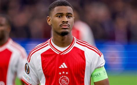 Arsenal transfer news: Mikel Arteta plots move for Ajax wonderkid ...