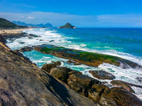 Praia do Secreto, no Rio de Janeiro, é um pequeno paraíso secreto