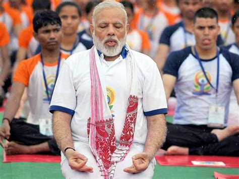 International Yoga day: Cyclic meditation is PM Modi's favourite - Oneindia News