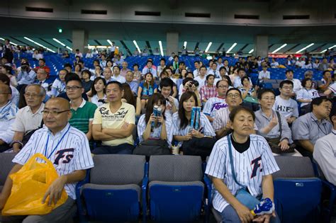 Baseball at the Tokyo Dome — ShootTokyo