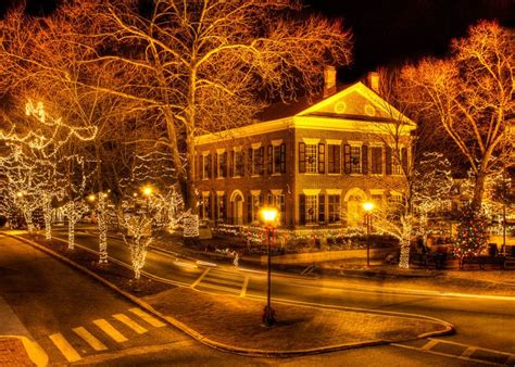 Dahlonega Courthouse Gold Museum at Christmas in 2022 | Dahlonega ...