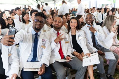 White Coat Ceremony Marks Beginning for Future Doctors of Pharmacy at USC Mann – USC Alfred E ...