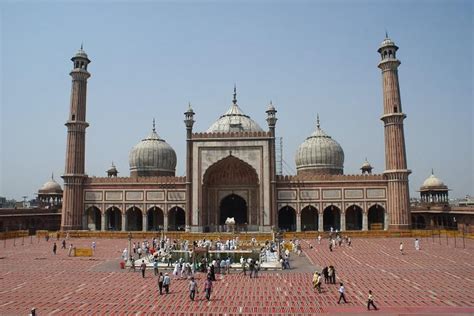 Jama Masjid Delhi – History, Architecture, Facts, Visit Timing & Entry Fee