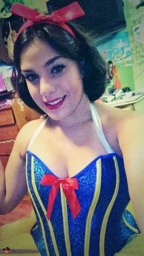 Adult Snow White Costume | Coolest Cosplay Costumes