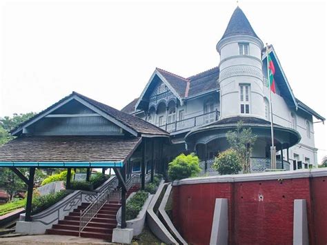 Museum in Yangon | Experiences | Chatrium Royal Lake Yangon