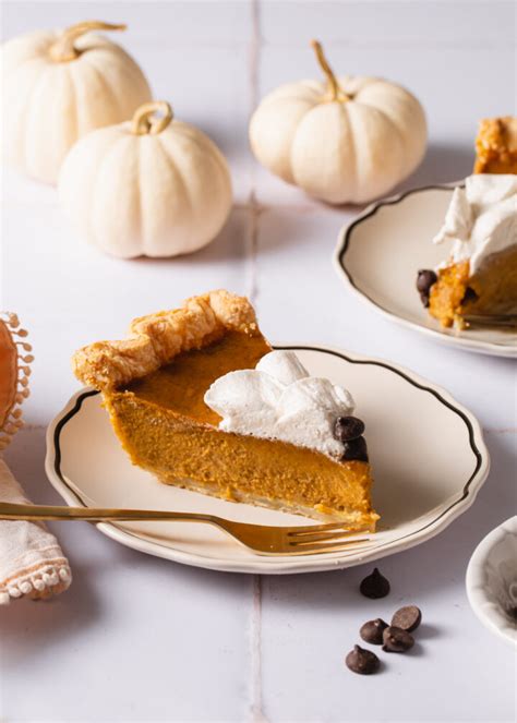 Pumpkin Pie without Evaporated Milk - Style Sweet