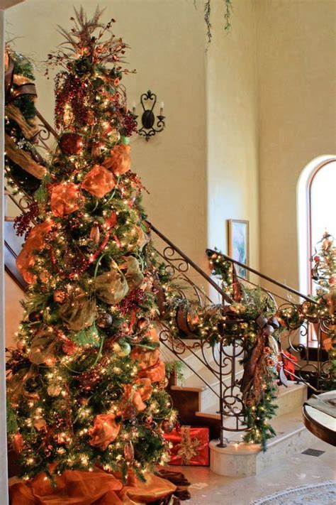 30 Beautiful Christmas Tree Garland Decoration Ideas - Christmas ...