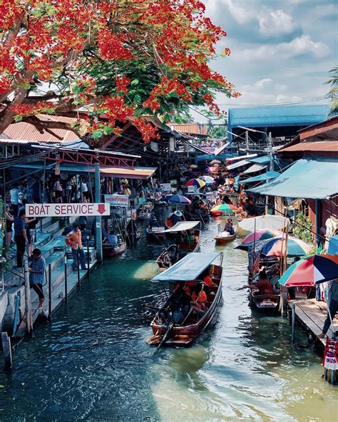 8 Must-Visit Floating Markets In Bangkok (2023)