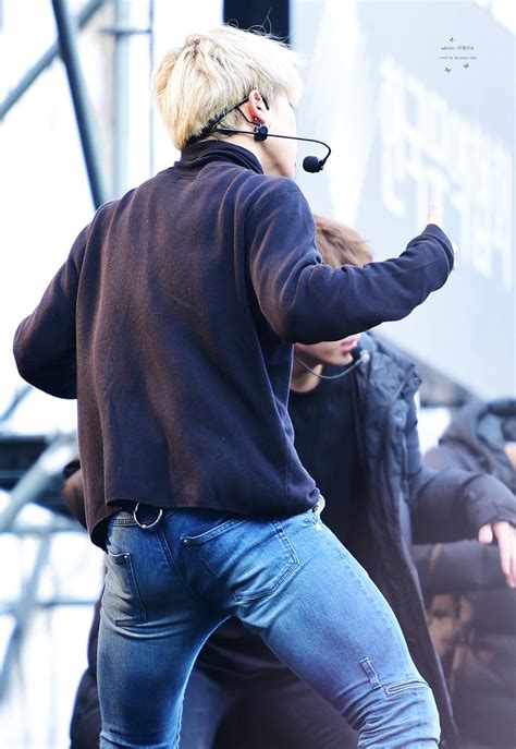 22 Pictures of BTS Jimin In Jeans You Didn't Know You Needed - Koreaboo