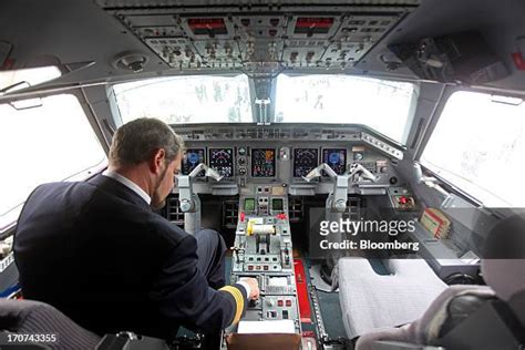 93 Embraer 135 Stock Photos, High-Res Pictures, and Images - Getty Images