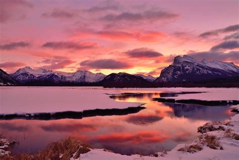 Sunrise - the Vermilion Lakes in Banff NP in the Canadian Rockies photo ...