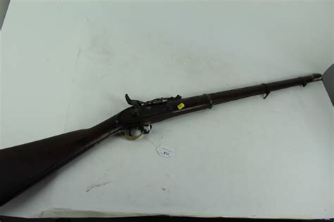 Lot 913 - Victorian Snider rifle with British