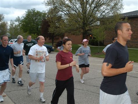 Wing Airmen stay "Fit to Fight" > Grissom Air Reserve Base > Article Display