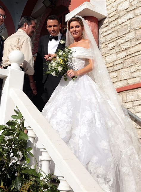 Maria Menounos Marries Keven Undergaro (Again!) in Greece — See the ...