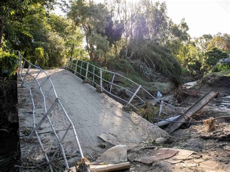 New Zealand's cyclone death toll at 11, thousands still missing | Toronto Sun