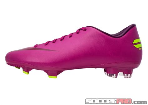 1000+ images about Womens Soccer Shoes on Pinterest | Legends, Soccer ...