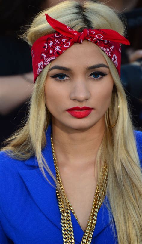 Pia Mia - Wikipedia