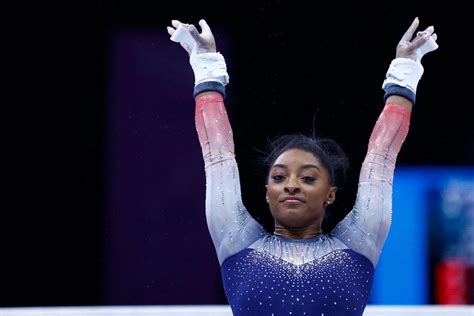 Packers safety Jonathan Owens is 'so proud' of Simone Biles after she sets more gymnastics ...