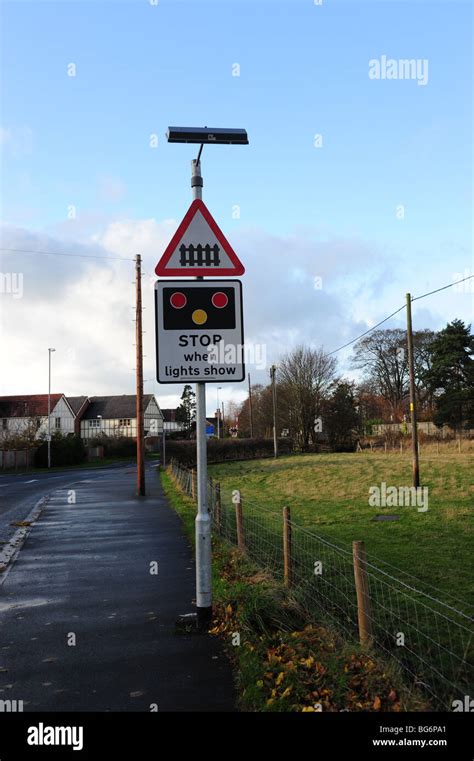 Level crossing warning sign hi-res stock photography and images - Alamy