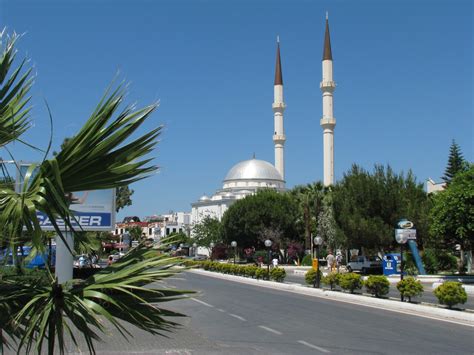 Dosya:Turgutreis, Bodrum Turkey.jpg - Vikipedi