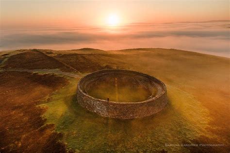 Sunrise above the fog this morning at the Grianan of Aileach ringfort , Ireland | Ancient ...