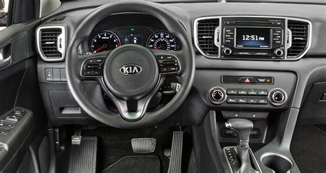 2017 Kia Sportage Turns Heads Among Small SUV Shoppers - Consumer Reports