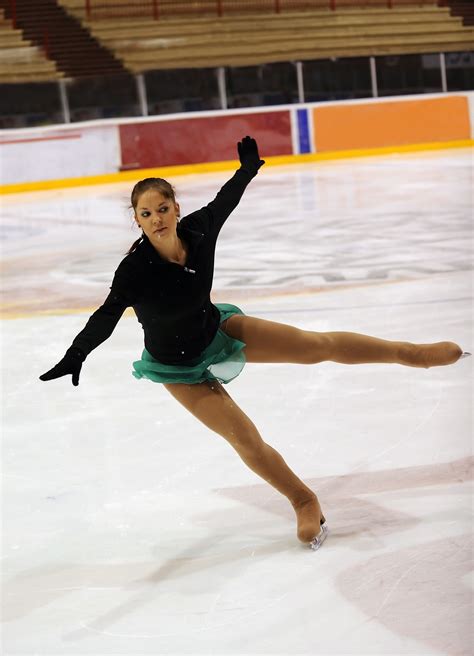 Ballet-Inspired Waltz Jumps in Ice Skating Are Fun for Beginners