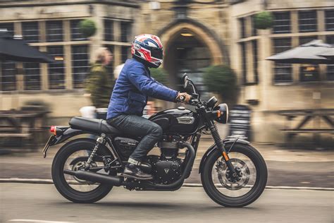 Triumph Bonneville T100 review | Visordown