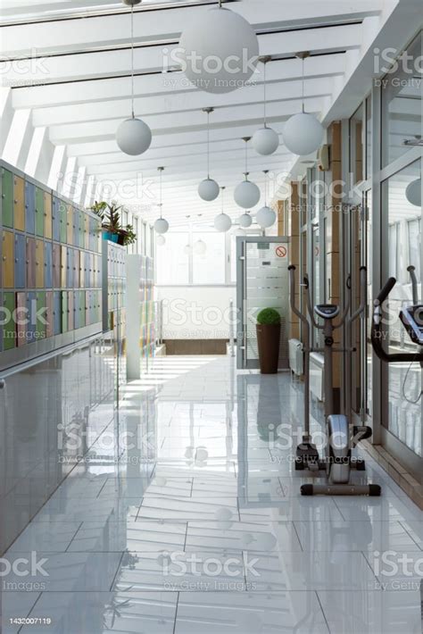 Elementary School Hallway Stock Photo - Download Image Now - Belgrade ...