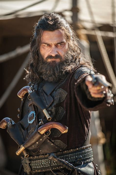 New TV Series Images: BLACK SAILS, HUMANS, FEAR THE WALKING DEAD, SALEM | The Entertainment Factor