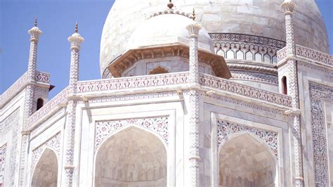 The Enchanting Craftsmanship of Marble Inlay at the Taj Mahal - Authindia