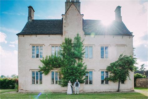 Cogges Manor Farm Wedding Photos | Oxford Documentary Photographer