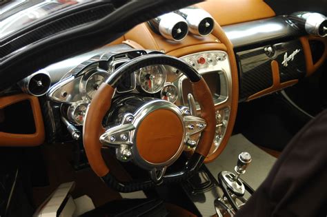 The quality of the Pagani Zonda interior always impressed me. | Pagani zonda interior ...