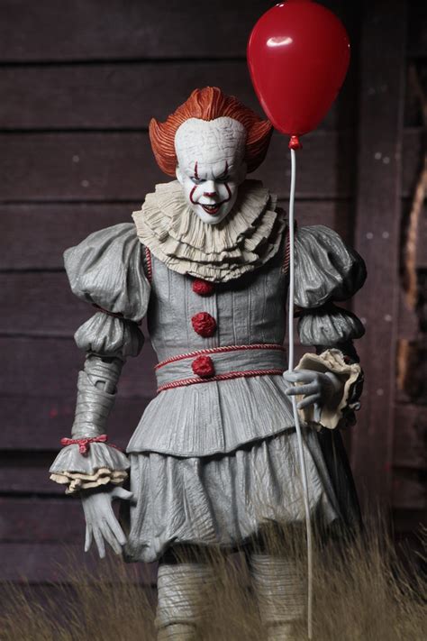 Shipping This Week – IT (2017) Ultimate Pennywise Action Figure! – NECAOnline.com