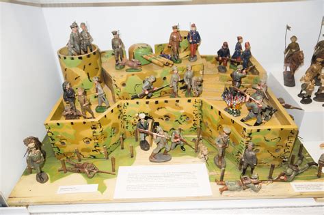 Toy soldiers and real battles: Elastolin WW1 toy soldiers in fort